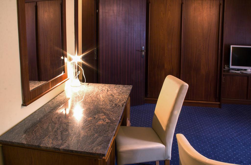 Hotel Alter Telegraf Graz Esterno foto