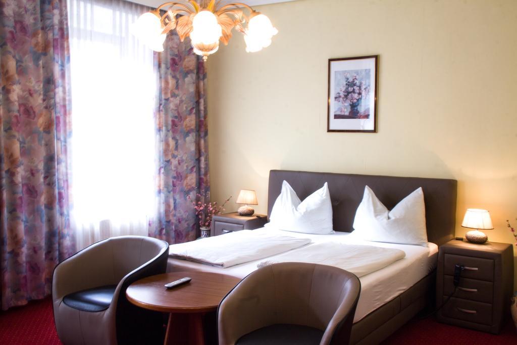 Hotel Alter Telegraf Graz Esterno foto