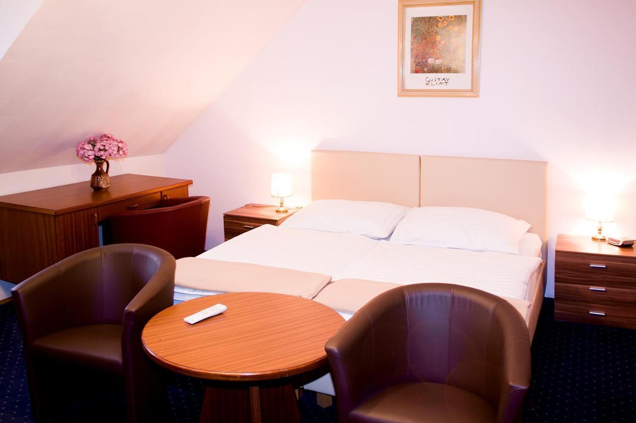 Hotel Alter Telegraf Graz Esterno foto